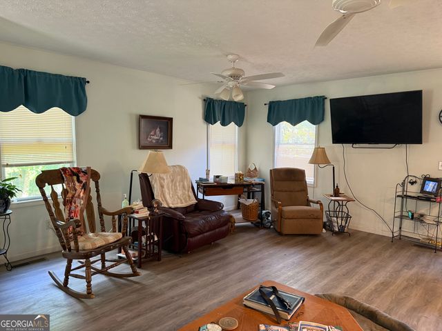 8405 Downs Road, Winston, GA 30187