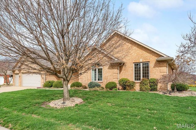 620 Springhill Court, O'fallon, IL 62269