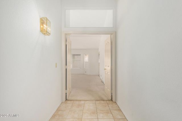 9007 W Kerry Lane, Peoria, AZ 85382