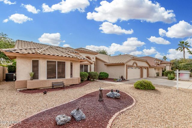 9007 W Kerry Lane, Peoria, AZ 85382
