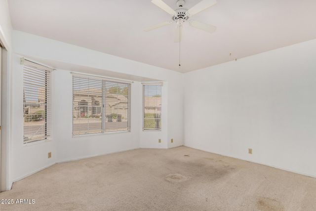 9007 W Kerry Lane, Peoria, AZ 85382