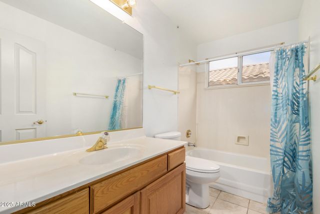 9007 W Kerry Lane, Peoria, AZ 85382