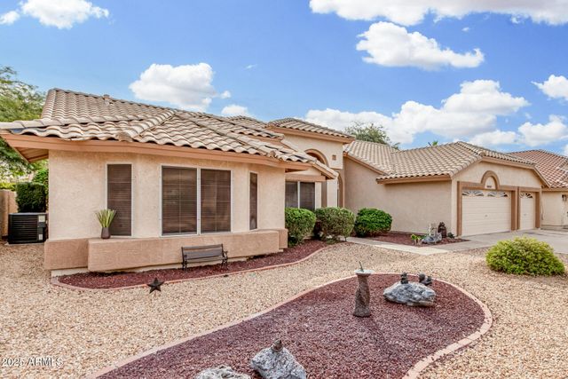 9007 W Kerry Lane, Peoria, AZ 85382