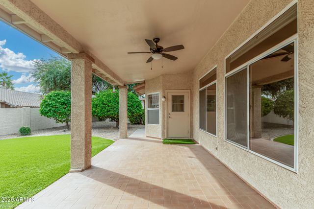 9007 W Kerry Lane, Peoria, AZ 85382