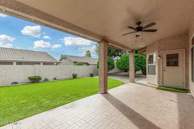 9007 W Kerry Lane, Peoria, AZ 85382