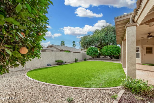 9007 W Kerry Lane, Peoria, AZ 85382