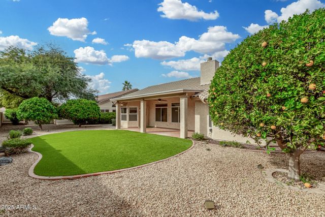 9007 W Kerry Lane, Peoria, AZ 85382