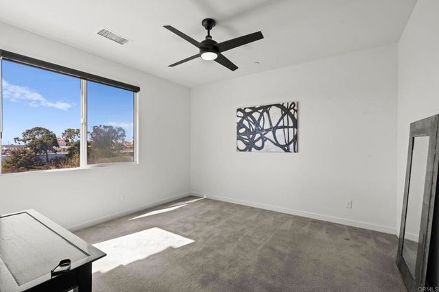 2563 State Street, Carlsbad, CA 92008