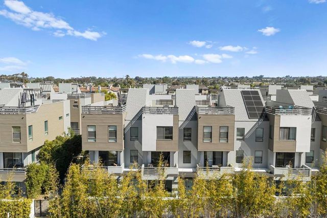 2563 State Street, Carlsbad, CA 92008