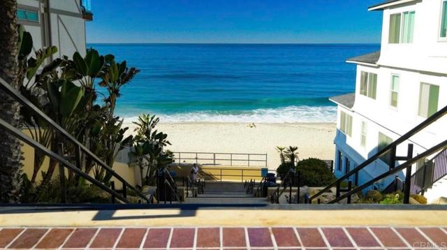 2563 State Street, Carlsbad, CA 92008