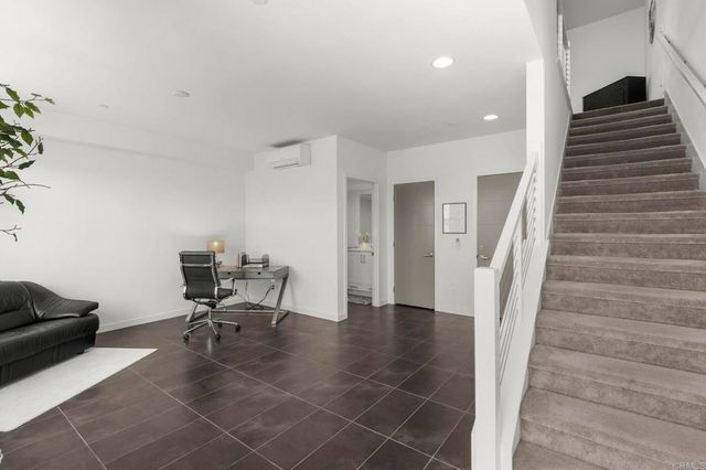 2563 State Street, Carlsbad, CA 92008