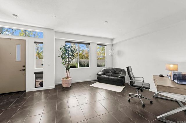 2563 State Street, Carlsbad, CA 92008