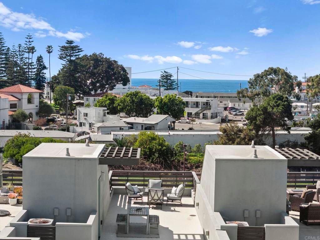 2563 State Street, Carlsbad, CA 92008