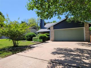 3211 Harpers Ferry LN, Austin, TX 78745
