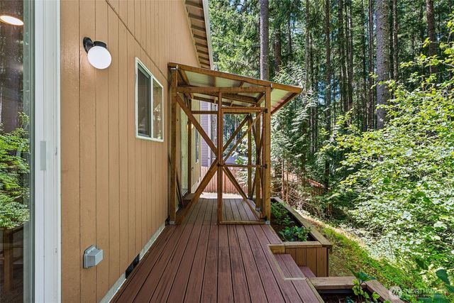 22518 Bluewater Drive SE, Yelm, WA 98597