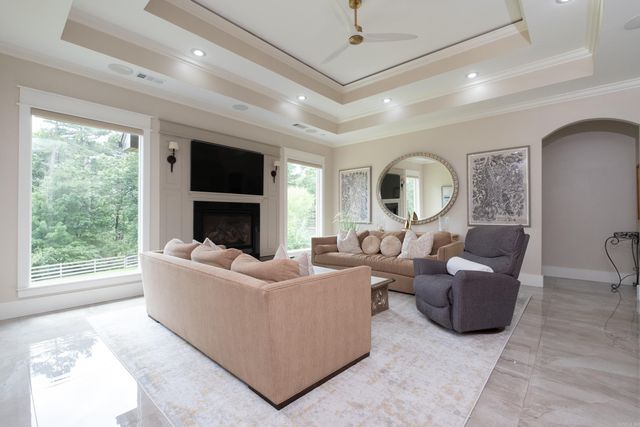 20 Accadia Ct, Little Rock, AR 72223