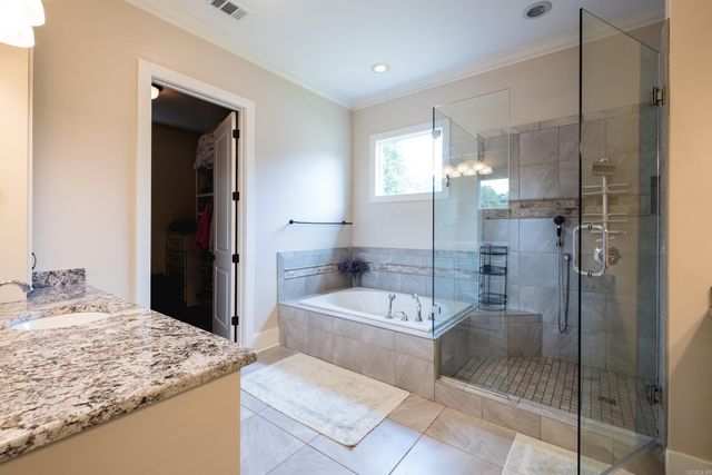 20 Accadia Ct, Little Rock, AR 72223