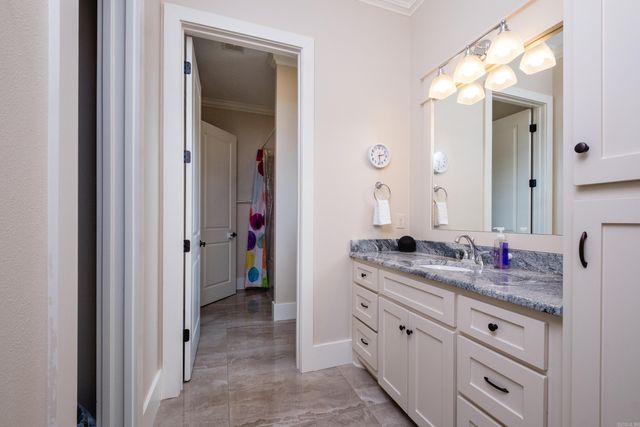 20 Accadia Ct, Little Rock, AR 72223