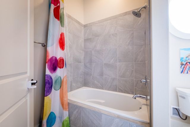 20 Accadia Ct, Little Rock, AR 72223