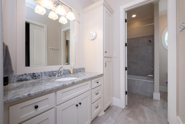 20 Accadia Ct, Little Rock, AR 72223