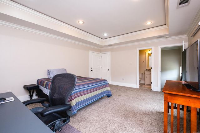 20 Accadia Ct, Little Rock, AR 72223