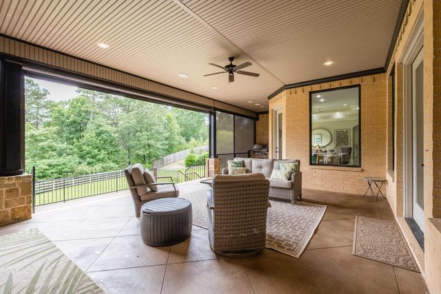 20 Accadia Ct, Little Rock, AR 72223