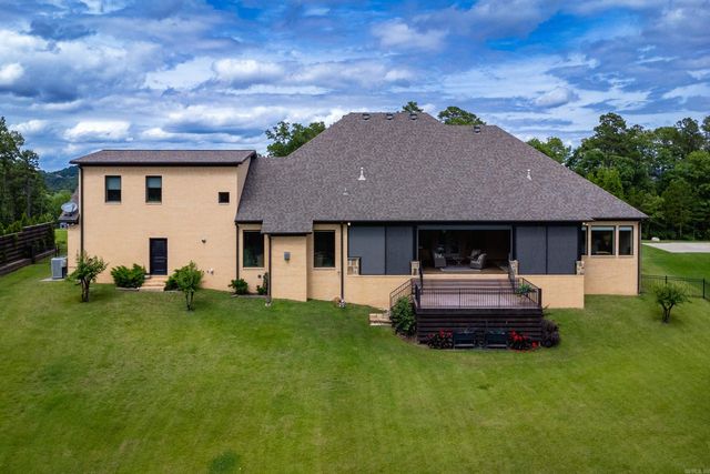 20 Accadia Ct, Little Rock, AR 72223