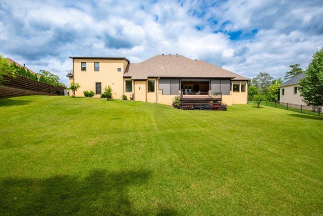 20 Accadia Ct, Little Rock, AR 72223