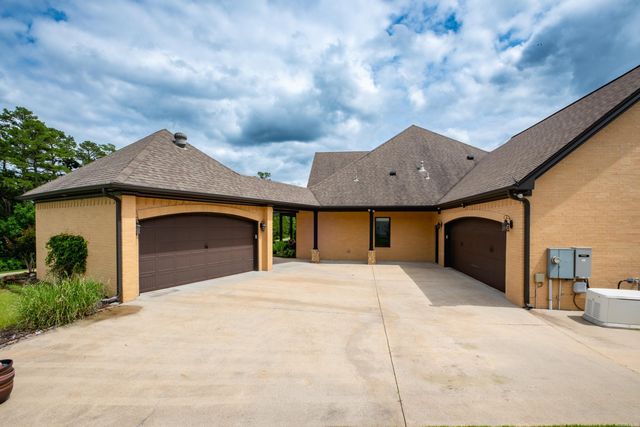 20 Accadia Ct, Little Rock, AR 72223