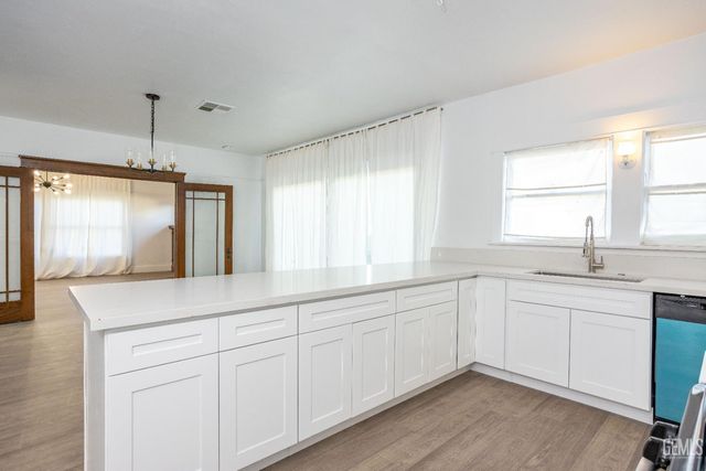 401 Pacific Street, Bakersfield, CA 93305