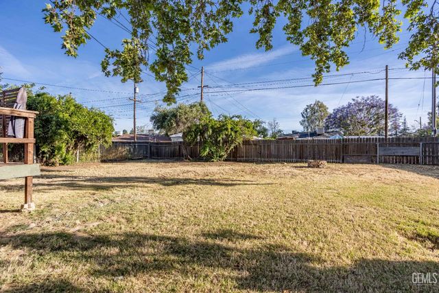 401 Pacific Street, Bakersfield, CA 93305