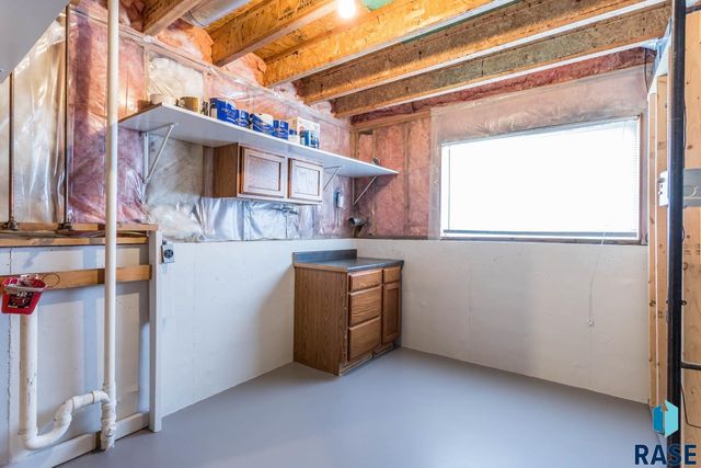 706 Almond Ave Avenue, Harrisburg, SD 57032