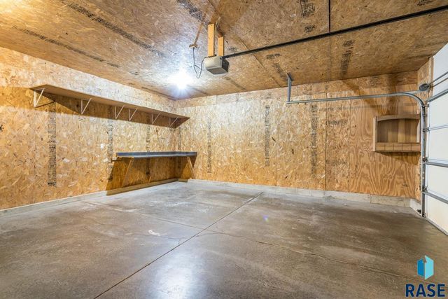 706 Almond Ave Avenue, Harrisburg, SD 57032