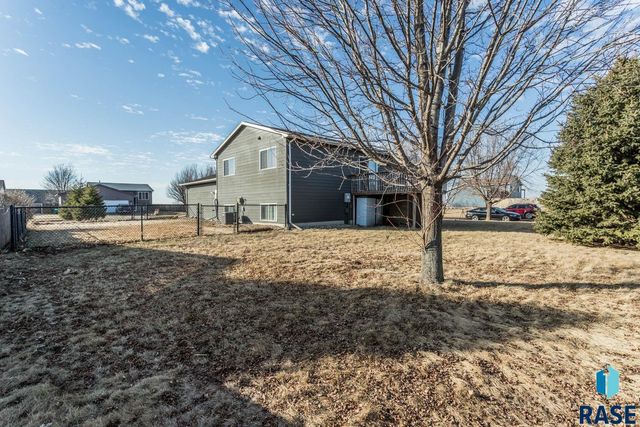 706 Almond Ave Avenue, Harrisburg, SD 57032