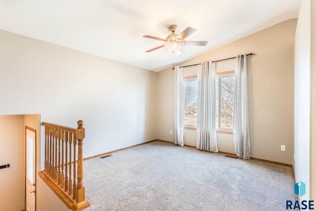 706 Almond Ave Avenue, Harrisburg, SD 57032