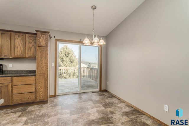 706 Almond Ave Avenue, Harrisburg, SD 57032