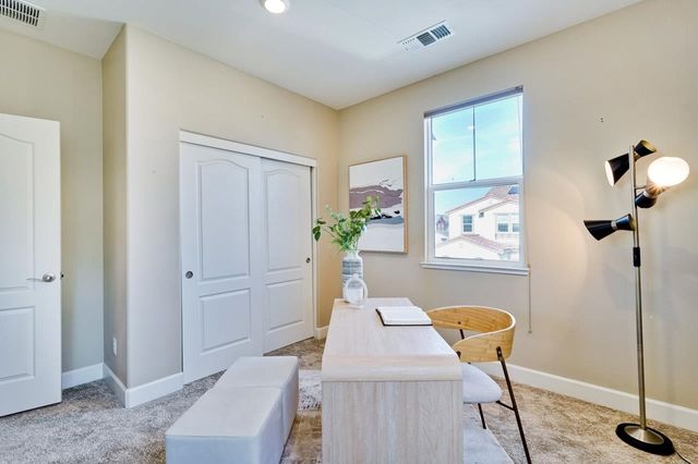 39715 Fog Shrew Rd, Newark, CA 94560