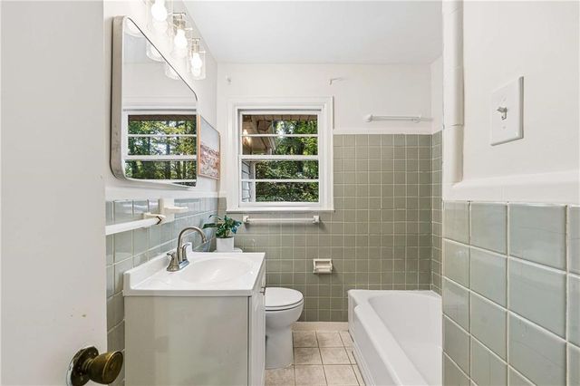 765 Iris Terrace, Decatur, GA 30033