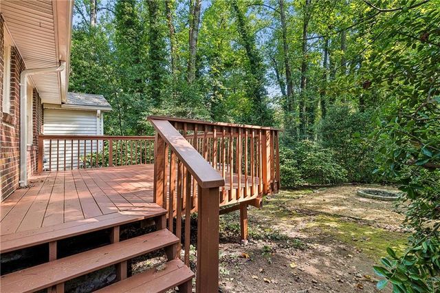 765 Iris Terrace, Decatur, GA 30033