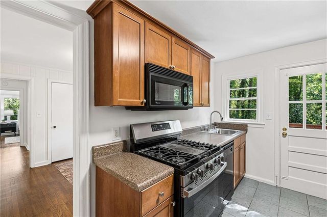 765 Iris Terrace, Decatur, GA 30033