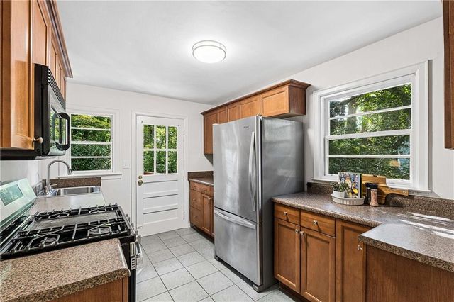 765 Iris Terrace, Decatur, GA 30033