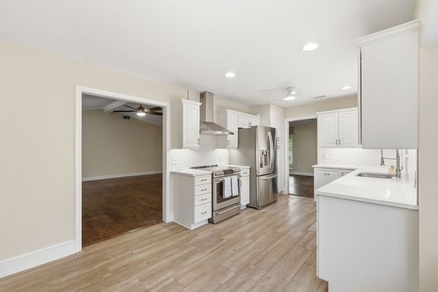 2115 Goldenrod Drive, Richardson, TX 75081