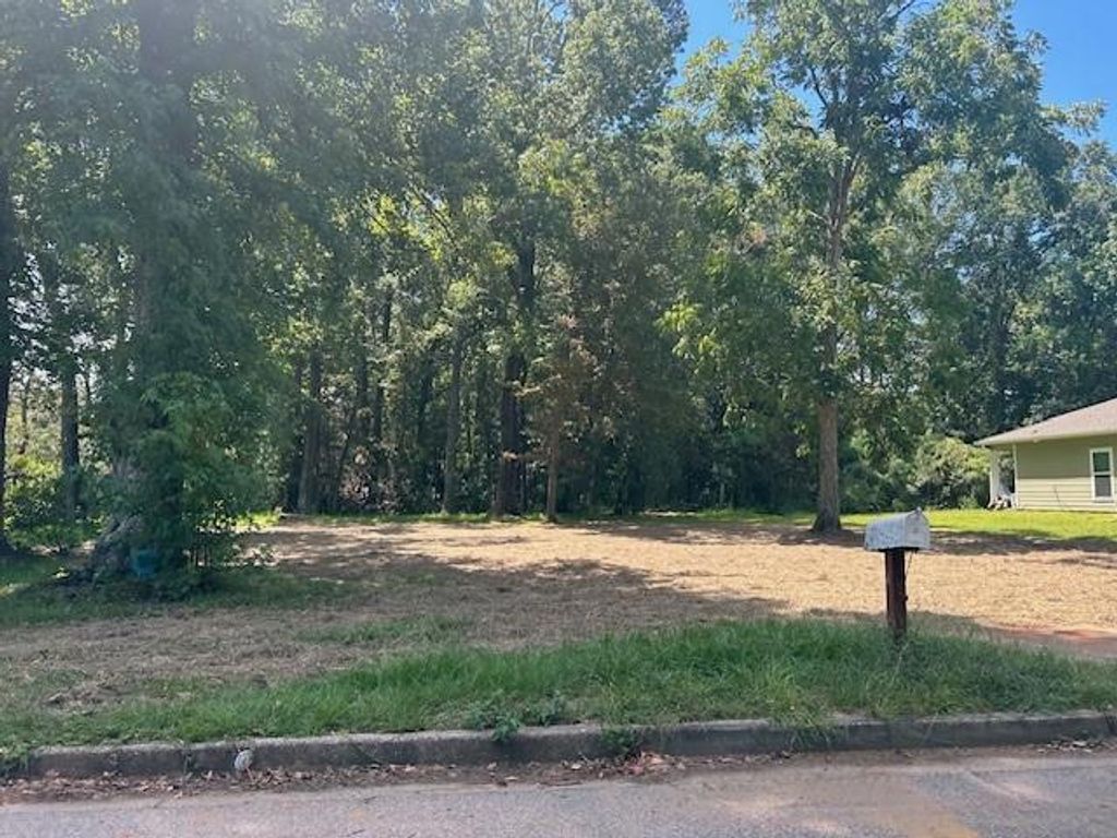 1225 Doyle Avenue, Mobile, AL 36605 — exterior