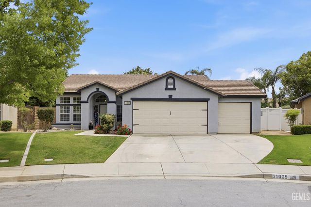 11005 Lakewood Court, Bakersfield, CA 93312