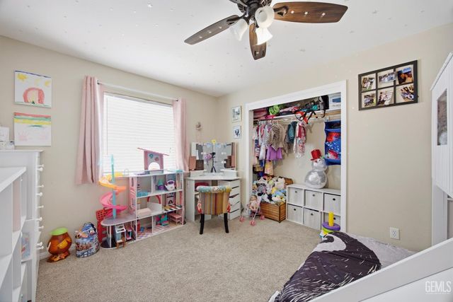 11005 Lakewood Court, Bakersfield, CA 93312