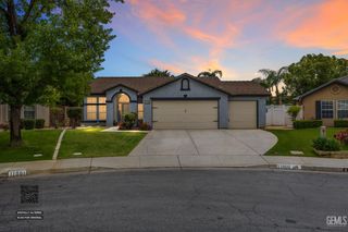 11005 Lakewood Court, Bakersfield, CA 93312