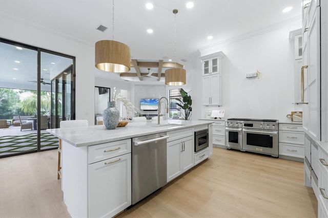 9261 MCDANIEL LANE, Sarasota, FL 34240