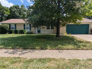 308 Scenic Court, Vandalia, OH 45377