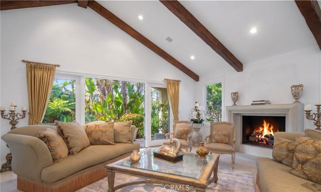 24142 Park Riviera, Calabasas, CA 91302