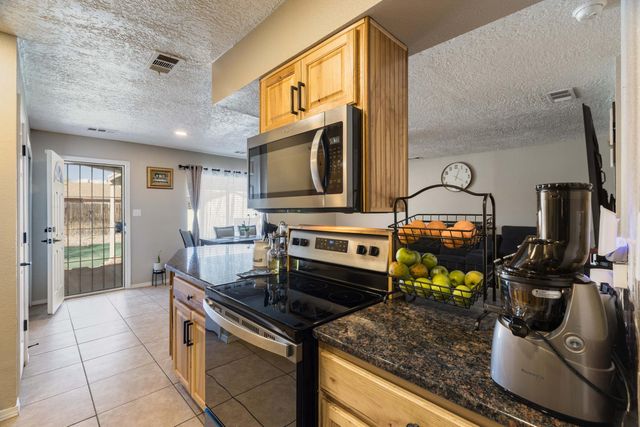 1739 Pegasus Avenue SE, Rio Rancho, NM 87124